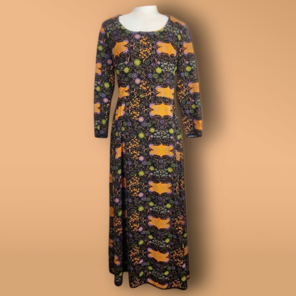 70s Vintage Liberty Circle Witchy Floral Long Sleeve Maxi Dress med large - Picture 1 of 9